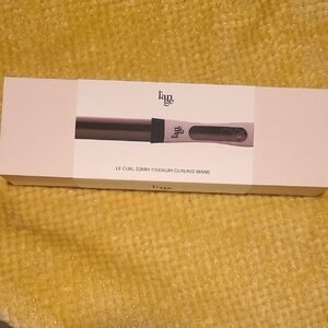 L'ange Le Curl 32mm Titanium Curling Wand